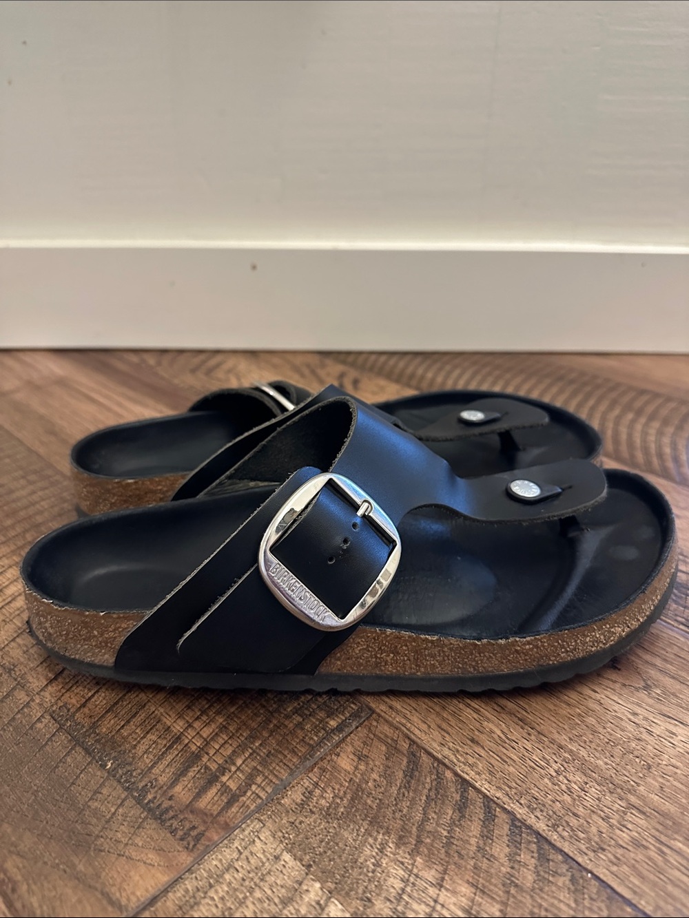 Birkenstock Black Big Buckle Gizeh Sandals 42 L11 M9